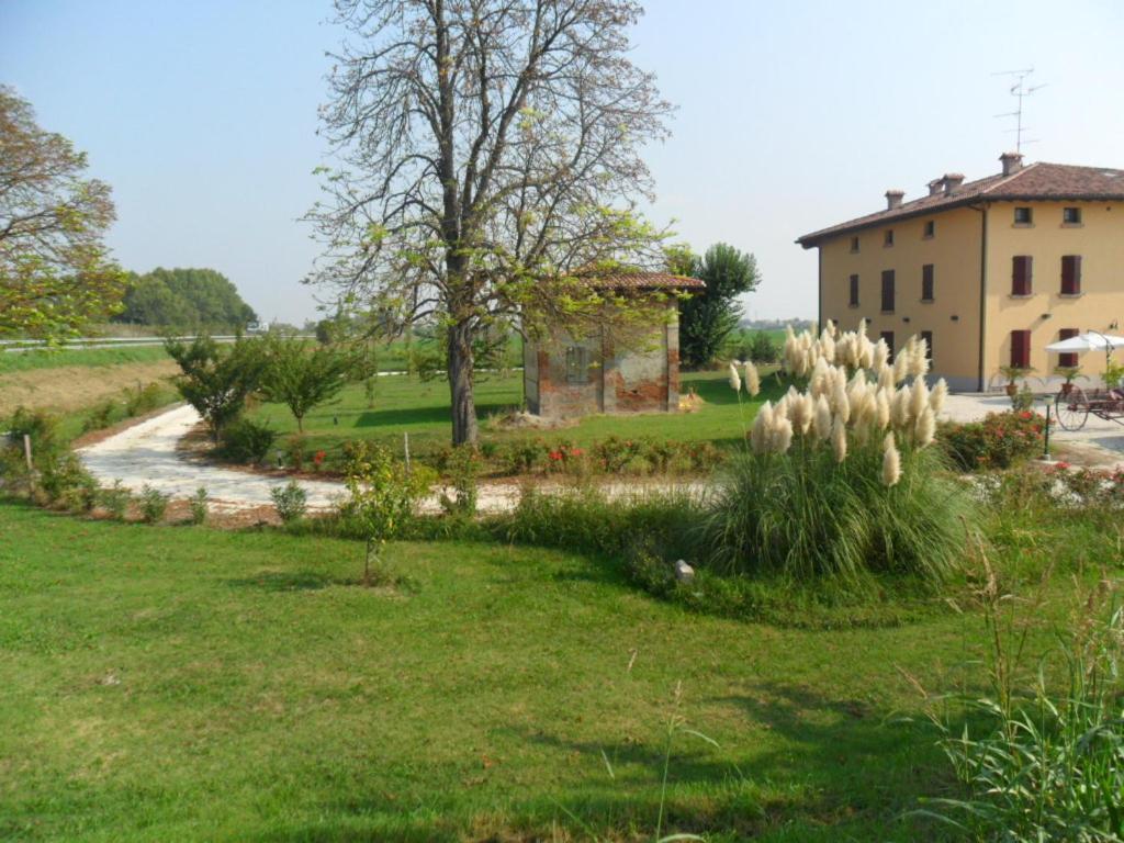 Agriturismo Al Navile Malalbergo Bagian luar foto